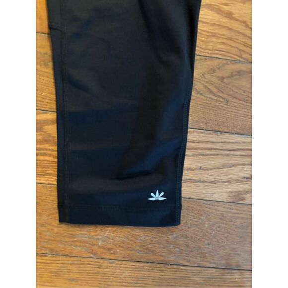 Lukka Capri Grey leggings - Picture 2 of 5